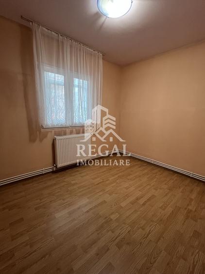Apartament 4 camere de vânzare – Micro 5 | Etaj 1 | 80 mp