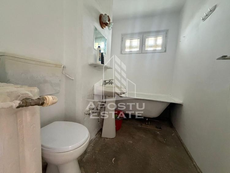 Apartament cu 2 camere, conf 1, semidecomandat, zona Spitalul Judetean