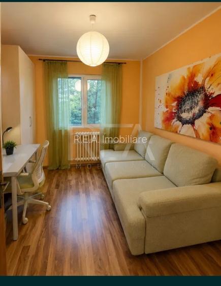 4 camere decomandat Aleea Covasna Sector 4 | 2 parcări | Etaj 3/4 - 2