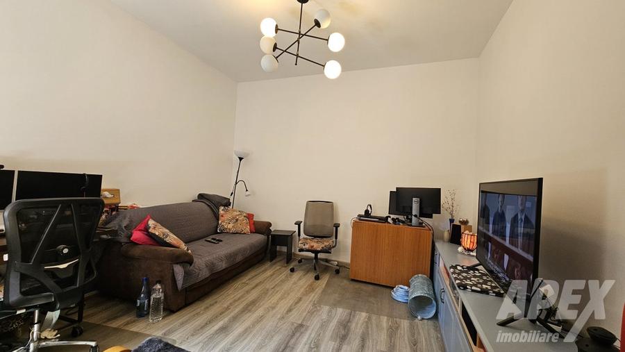 Casa individuala 3 camere | Curte comuna | Stefan cel Mare- Eminescu