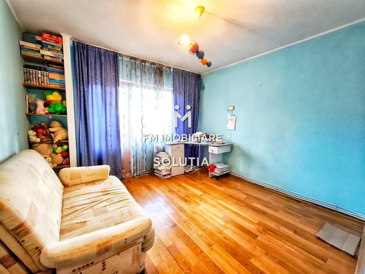 Apartament 2 camere decomandat - garaj - etaj 3 - Păltinișului