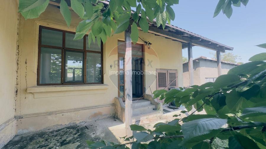 Conac boieresc renovat, 3.300 mp teren, central, Caracal - 21