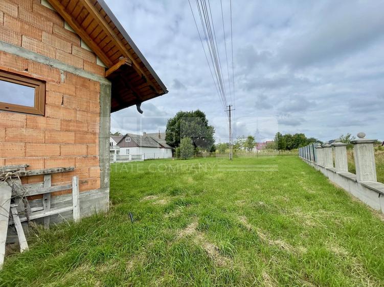 CASA LA ROSU DIN CARAMIDA + GARAJ I 12,5 ARI I VICOV DE SUS I