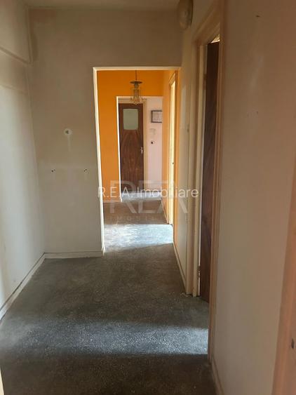 3 camere Lujerului - 3 min metrou - vedere panoramica - de renovat - 3