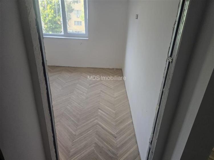 Decomandat cu 2 bai la etajul 2  renovat - 25