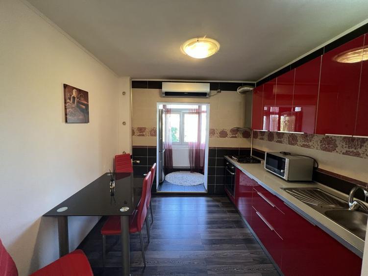 Apartament renovat 2 camere Rahova, loc parcare inclus