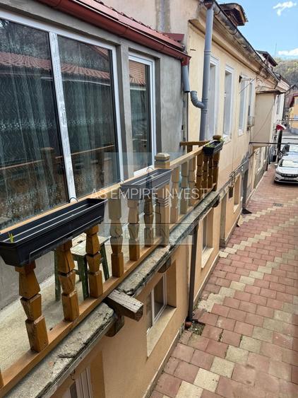 Apart. la  casa , 4 camere, mobilate/utilate - zona Brașovul Vechi - 17