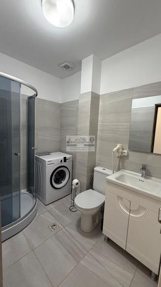 Apartament cu 3 camere, 75 mp, bloc nou Adjud