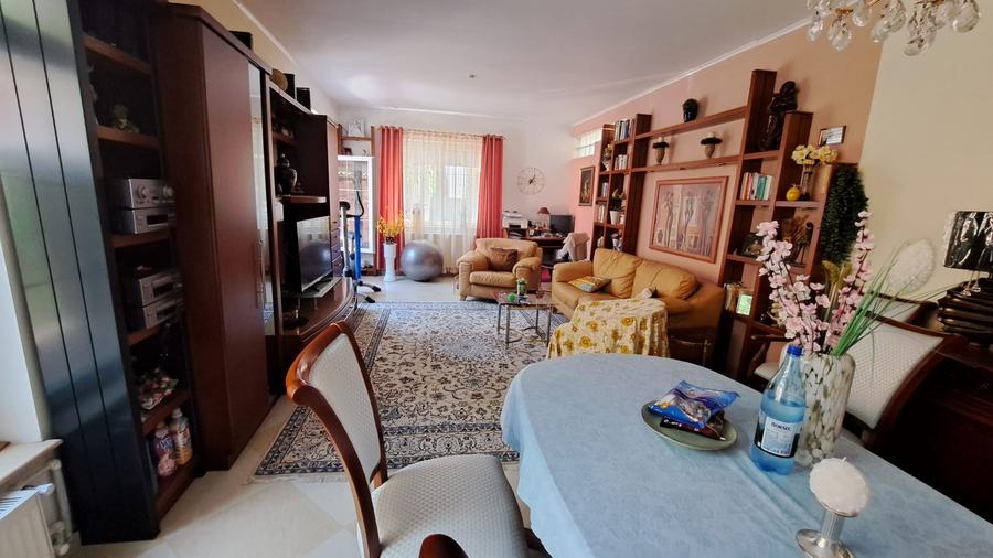 Centru - Magazinul Tomis- casa P+ Mansarda