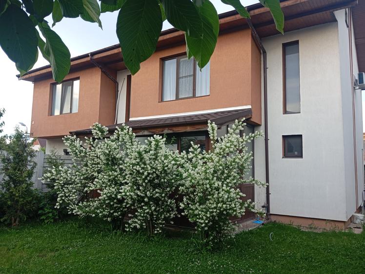 Casa de inchiriat tip Duplex!