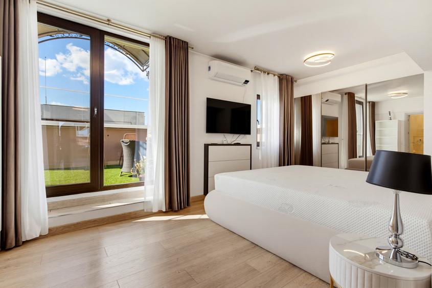 Vânzare Penthouse 3 Camere 2 Băi Newton Tătărași 168 mp READY TO MOVE