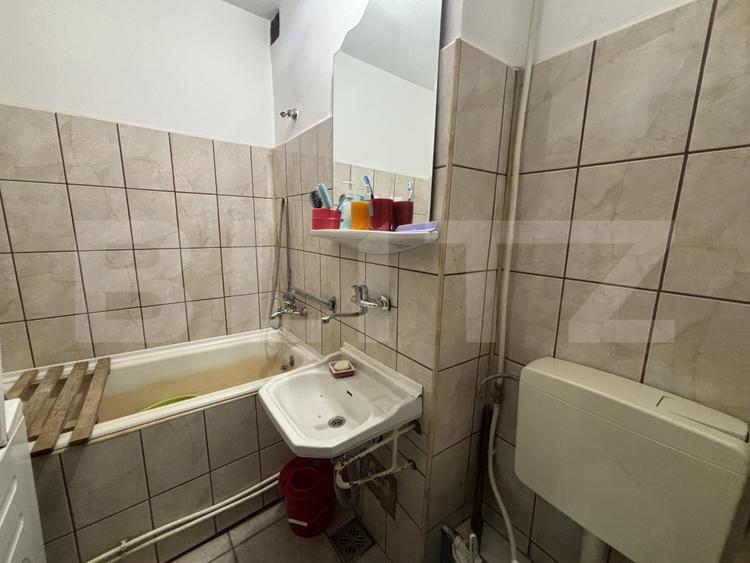 Garsoniera de vanzare, 28 mp, zona Closca