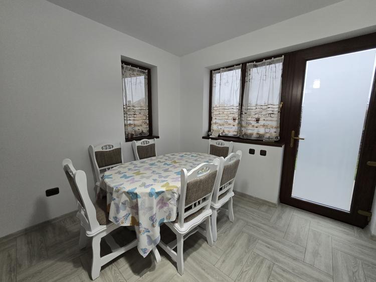 Vila cu teren 2.200 mp, sat Tăriceni-comuna Șirna