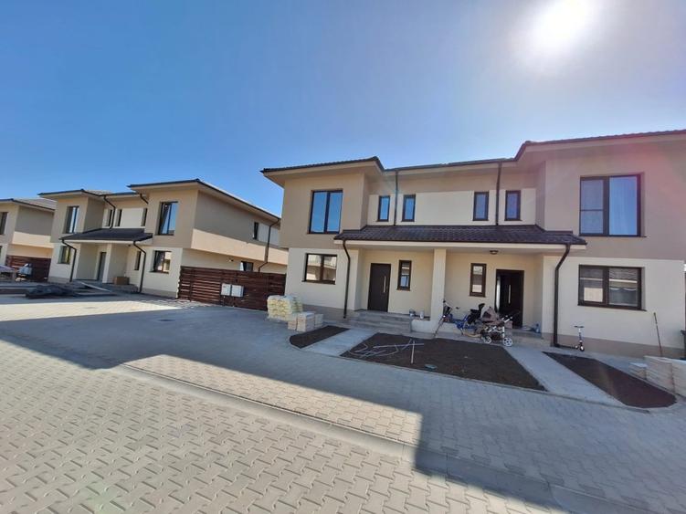 Casa mobilata tip duplex central in cartier rezidential Corbeanca