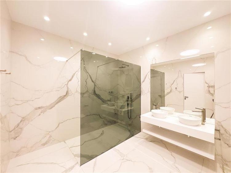Apartament cu 3 camere de inchiriat One Rahmaninov