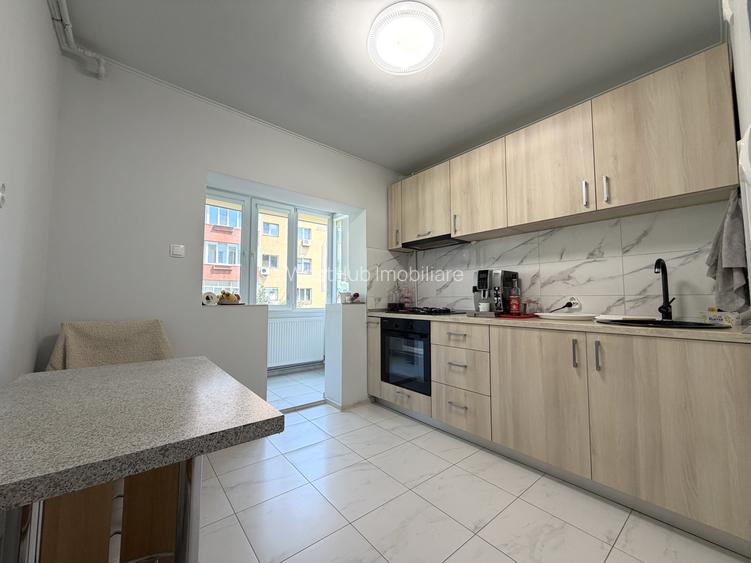 Apartament 3 camere, 68 mp utili, etaj 2, garaj, 2 boxe - Plavat II - 7