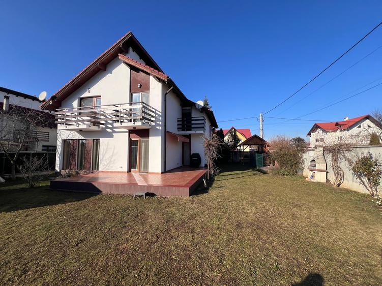 Casa cocheta de vanzare in Harman-Brasov