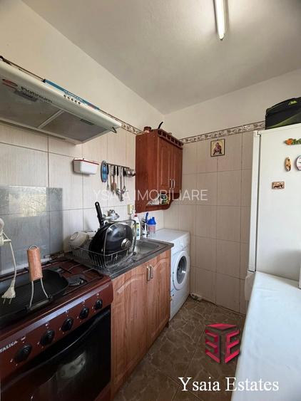 CIRESICA - STRADAL - 3 CAMERE  LA VANZARE - MOBILAT SI UTILAT COMPLET - - 12
