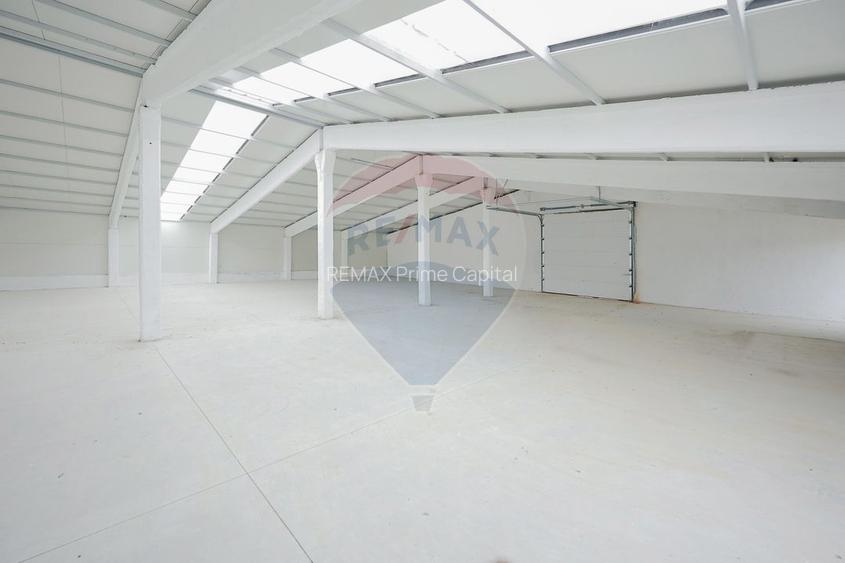De vânzare – 2 hale industriale, 5.050 mp utili, Palota - 6