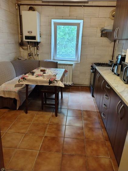 Vând apartament 4 camere decomandat confort 1 etaj 1  - 5