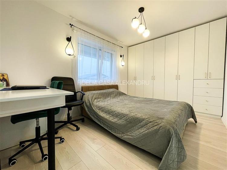Casa cu 3 camere, 400mp, de vanzare in Miroslava-Ciurbesti - 8