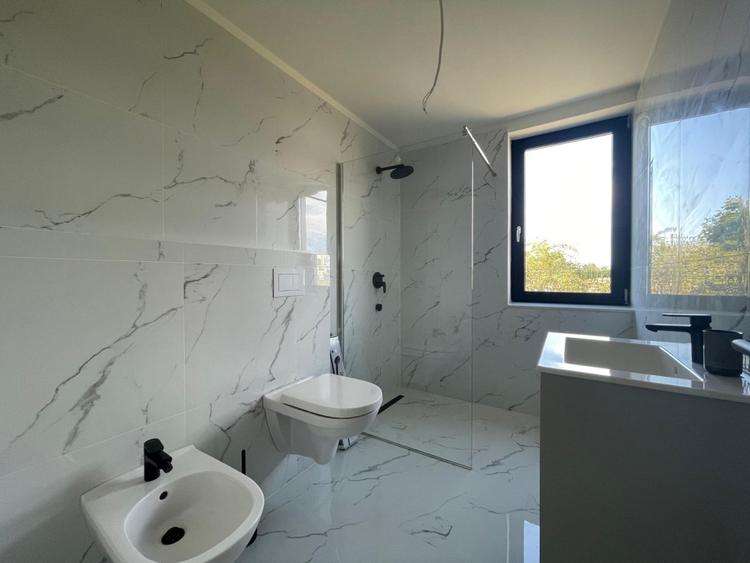 Duplex 6 camere, 400mp teren - Mosnita Noua