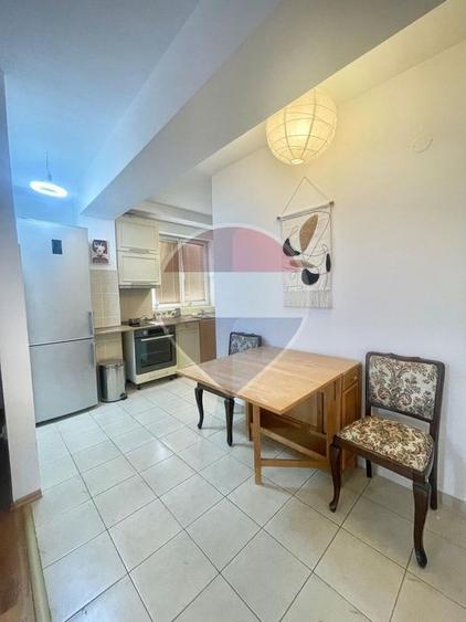 Apartament cu 3 camere de închiriat în zona Prelungirea Ghencea
