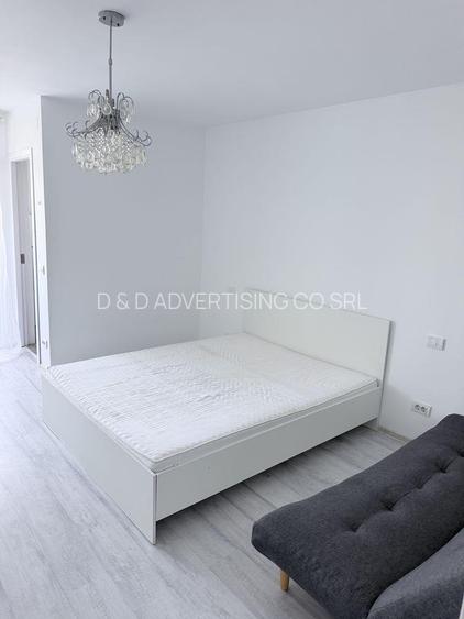 GARSONIERĂ DE ÎNCHIRIAT | TITAN | METROU ~1 MINUT | 32 MP | 349 €