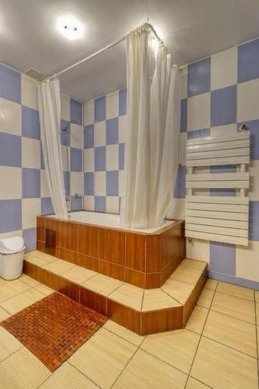 Închiriere Apartament 5 camere în Ultracentral lux imens pt birouri/resedinta