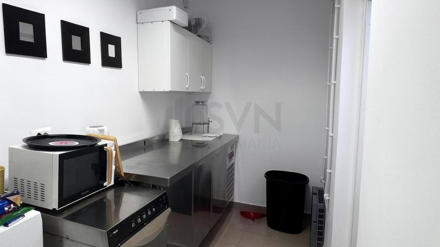 REC3001077 Spatiu comercial cu 5 locuri de parcare
