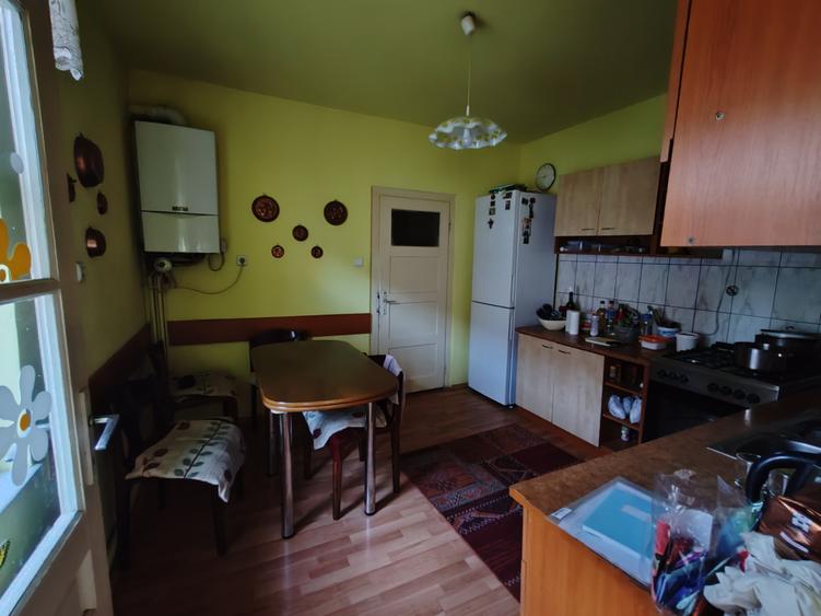 Casa 3 camere libera la vanzare CRISTIAN
