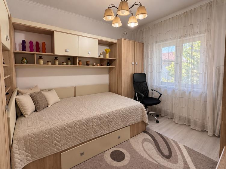 Apartament 4 camere/ Colentina/ Dna Ghica/ Centrală Proprie/ 2 Parcări