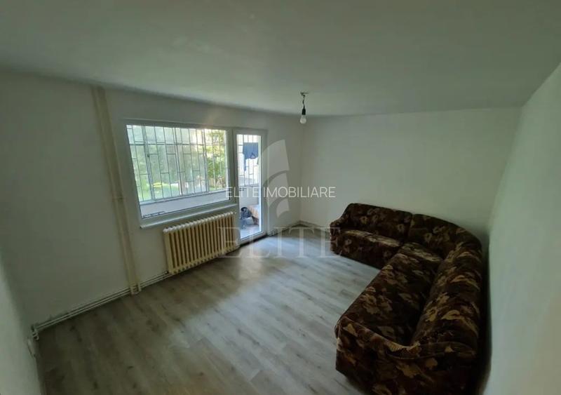 Apartament 3 camere în zona SIRENA - 2