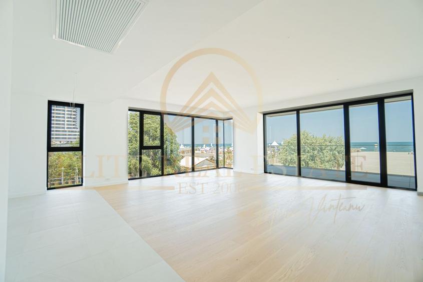 Stațiunea Mamaia - Vânzare apartament cu 4 camere, 3 bai cu vedere la mare.