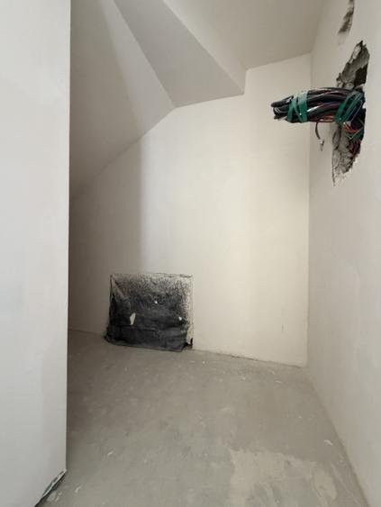 Duplex, 4 camere, 312mp teren, 95mp utili - Sacalaz