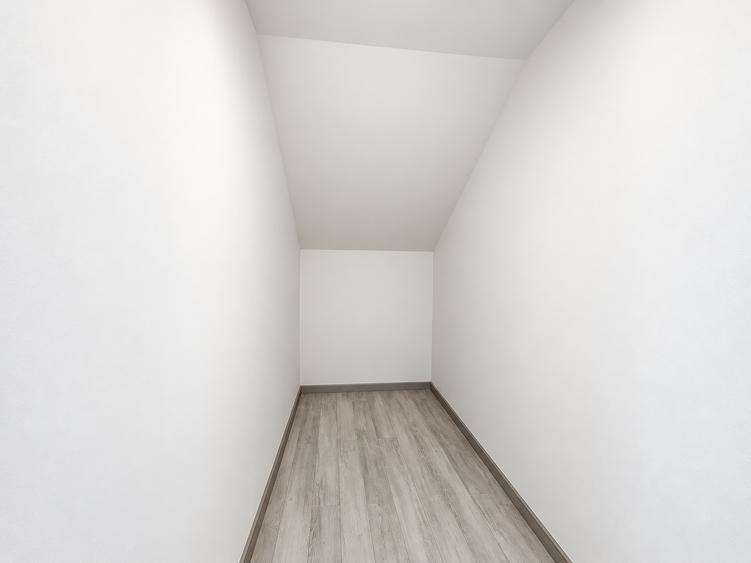 Casă individuală | 4 camere, de vânzare | 3 băi | 400 mp | Berceni | La cheie