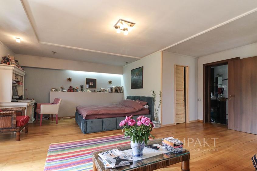 Casa individuala deosebita de vanzare, intr-o locatie de exceptie!