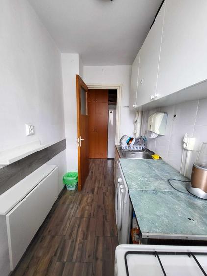 APARTAMENT DE VÂNZARE CU DOUĂ CAMERE IN ZONA DRUMUL TABERI SEC.6