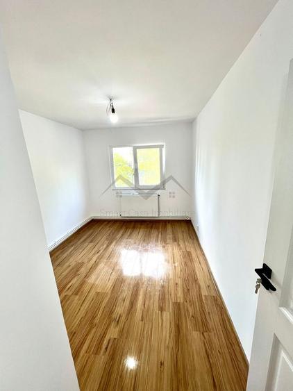 Apartament 4 Camere Decomandat