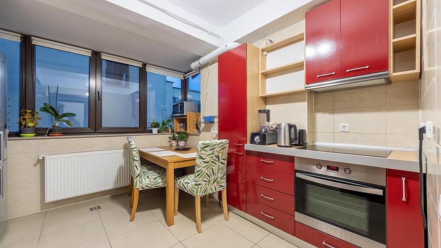 Apartament 3 camere superb+loc de parcare subteran