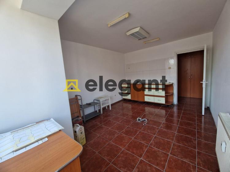 Pretabil birouri! 2 camere, 50 mp, etaj 1, Calea București-Stomatologie