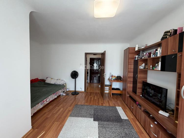 Garsoniera Titan 30 Mp Etaj 9 Bloc 1972 Reabilitat 10 Min Metrou - 2