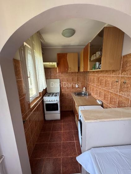 Direct Proprietar vand apartament in Zona Dacia - 8