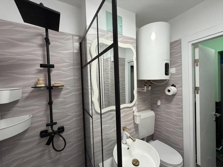 Vânzare Apartament 2 camere în Lujerului 7 min metrou Renovat
