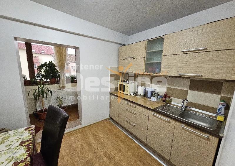 Vand apartament zona Soarelui