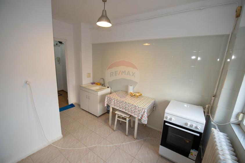 Apartament 3 camere de vanzare Drumul Taberei Metroul Ialomitei 10min