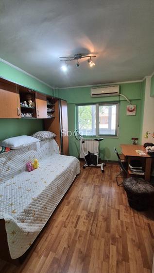 Vand Apartament 4 camere, Zona 1 Mai Alexandria - 5