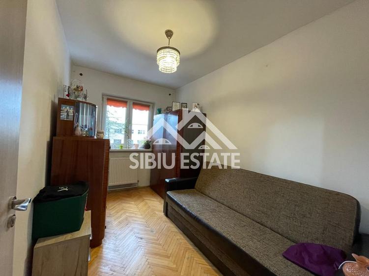 Apartament decomadat cu 3 camere, etaj 2 Cartier Valea Aurie