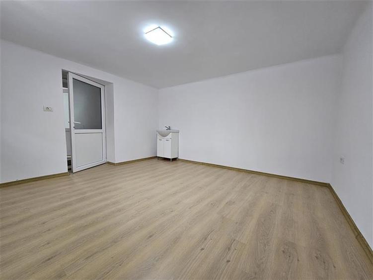 Spatiu birouri zona 13 Decembrie