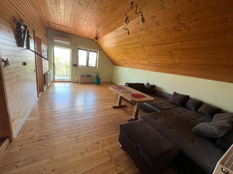 Apartament 3 camere decomandate + curte 400 mp și garaj – zona Terezian
